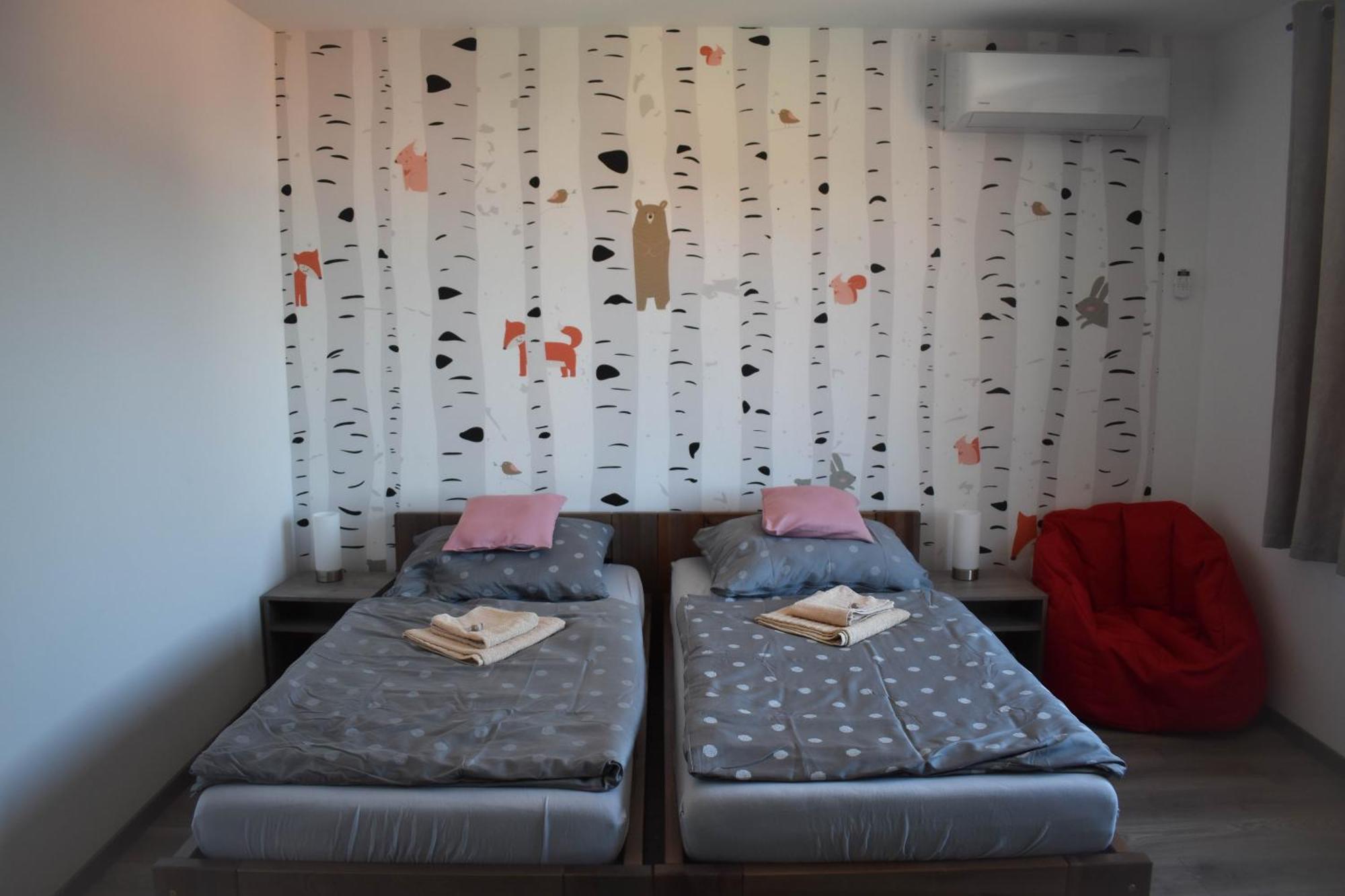 Apartmany Catalina Nesvady Zewnętrze zdjęcie