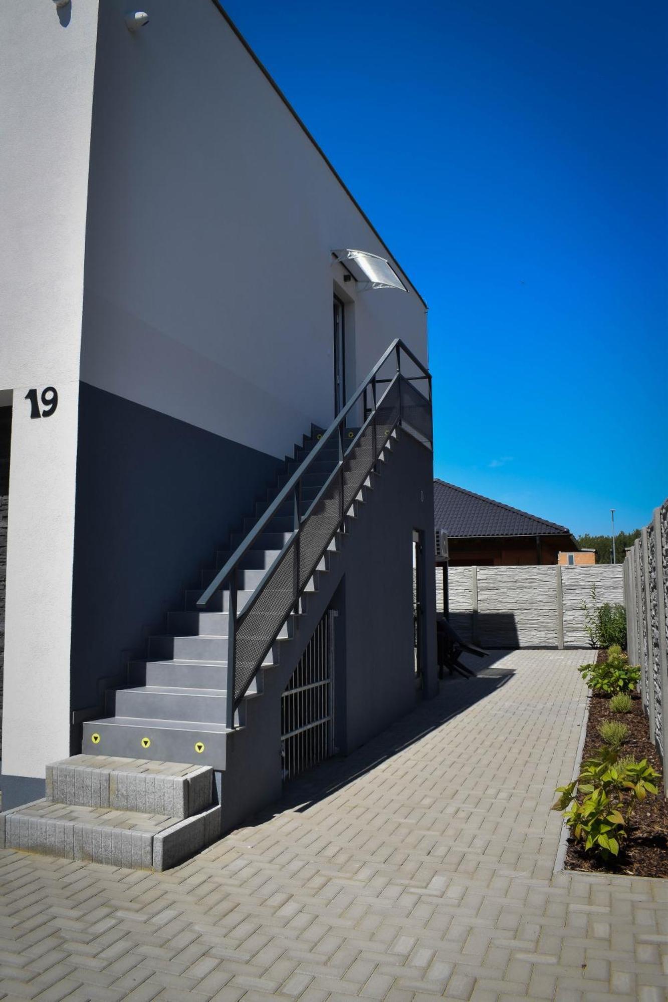 Apartmany Catalina Nesvady Zewnętrze zdjęcie