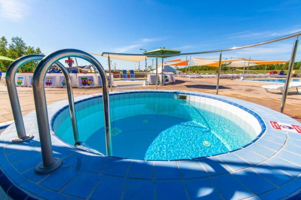 Apartmany Catalina Nesvady Zewnętrze zdjęcie